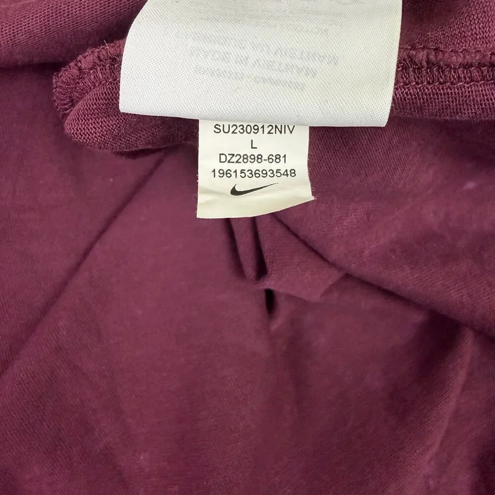 Nike Men's Sportswear Max90 Night Maroon Washed T-Shirt Size Large DZ2898-681